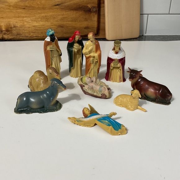 VTG Nativity 10 Pc ART Plastics Small Figures Holy Family - Picture 2 of 5